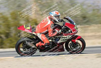 media/Dec-04-2025-Racers Edge (Thu) [[5ebc9f124d]]/3-B Group/5-Session 2 Turn 2 inside Speed Pans/